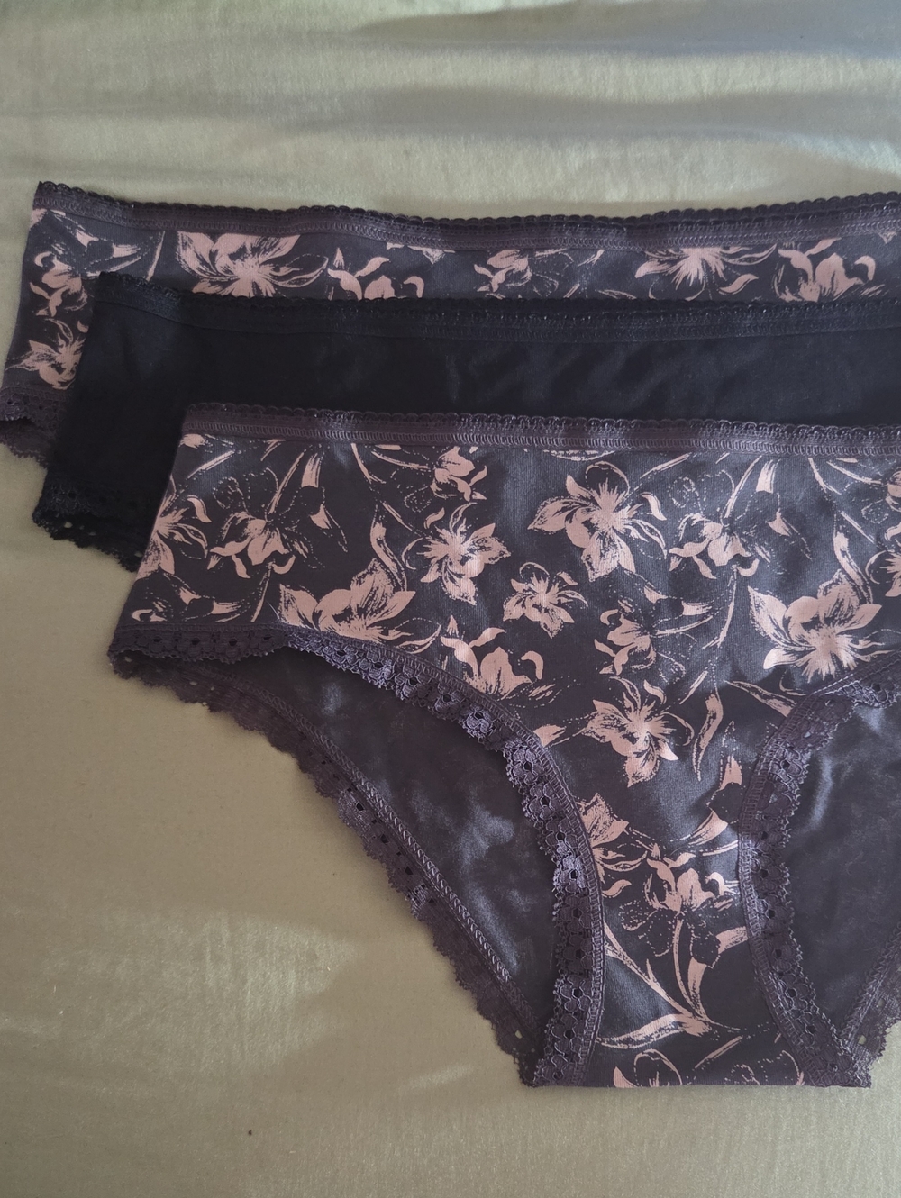 NWOT- Pact Organic Floral Lace-Trim Bikini Panties(3pck)